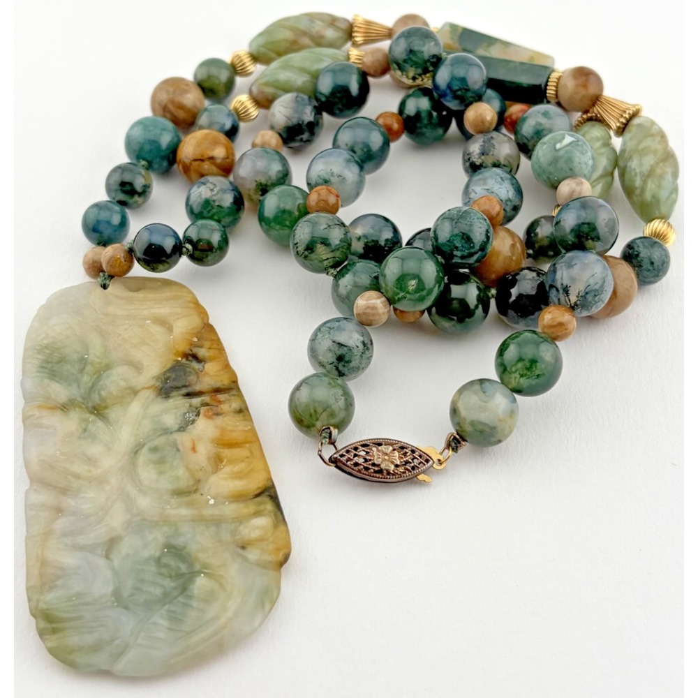 Vintage Jadeite Carved Hardstone Pendant Jadeite Mixed Bead Necklace